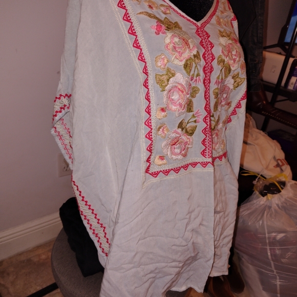 Chic Embroidered Light Blue Tunic - Picture 3 of 16